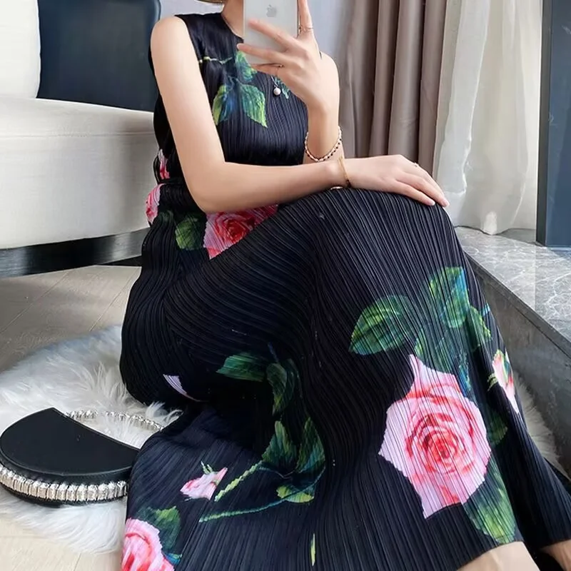 2025 Evening Dresses Womens Dresses Miyake Pleated Rose Print Loose Sleeveless Dress Women's Long Summer new Lace-up Vest kirt