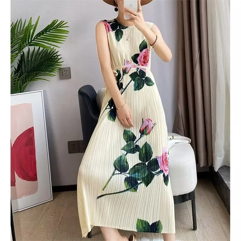 2025 Evening Dresses Womens Dresses Miyake Pleated Rose Print Loose Sleeveless Dress Women's Long Summer new Lace-up Vest kirt