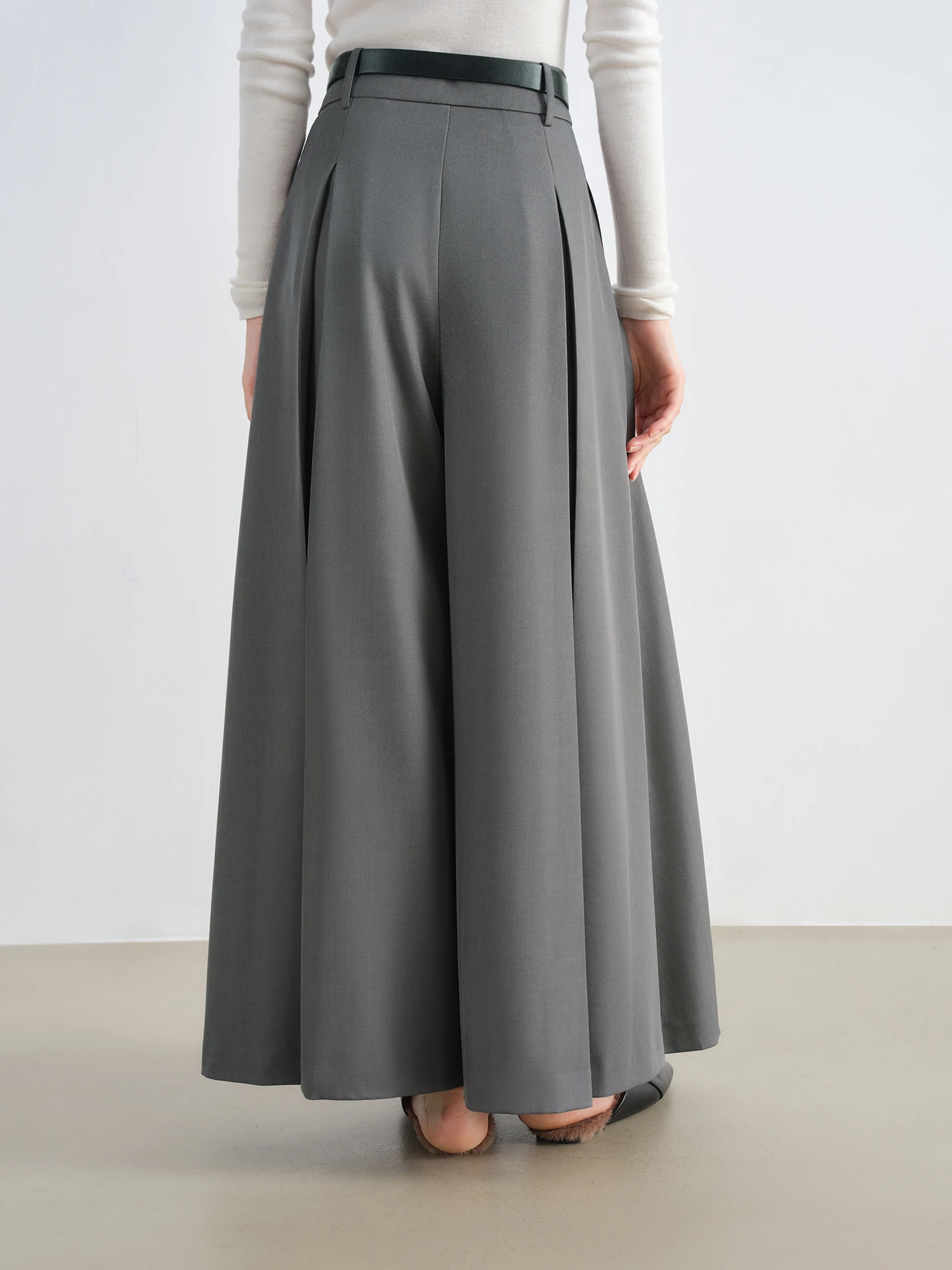 ZIQIAO Gray Airy Long Skirt Pants Women 2025 Autumn New Wide-leg Pants Drape Casual Pants 25ZQ93119