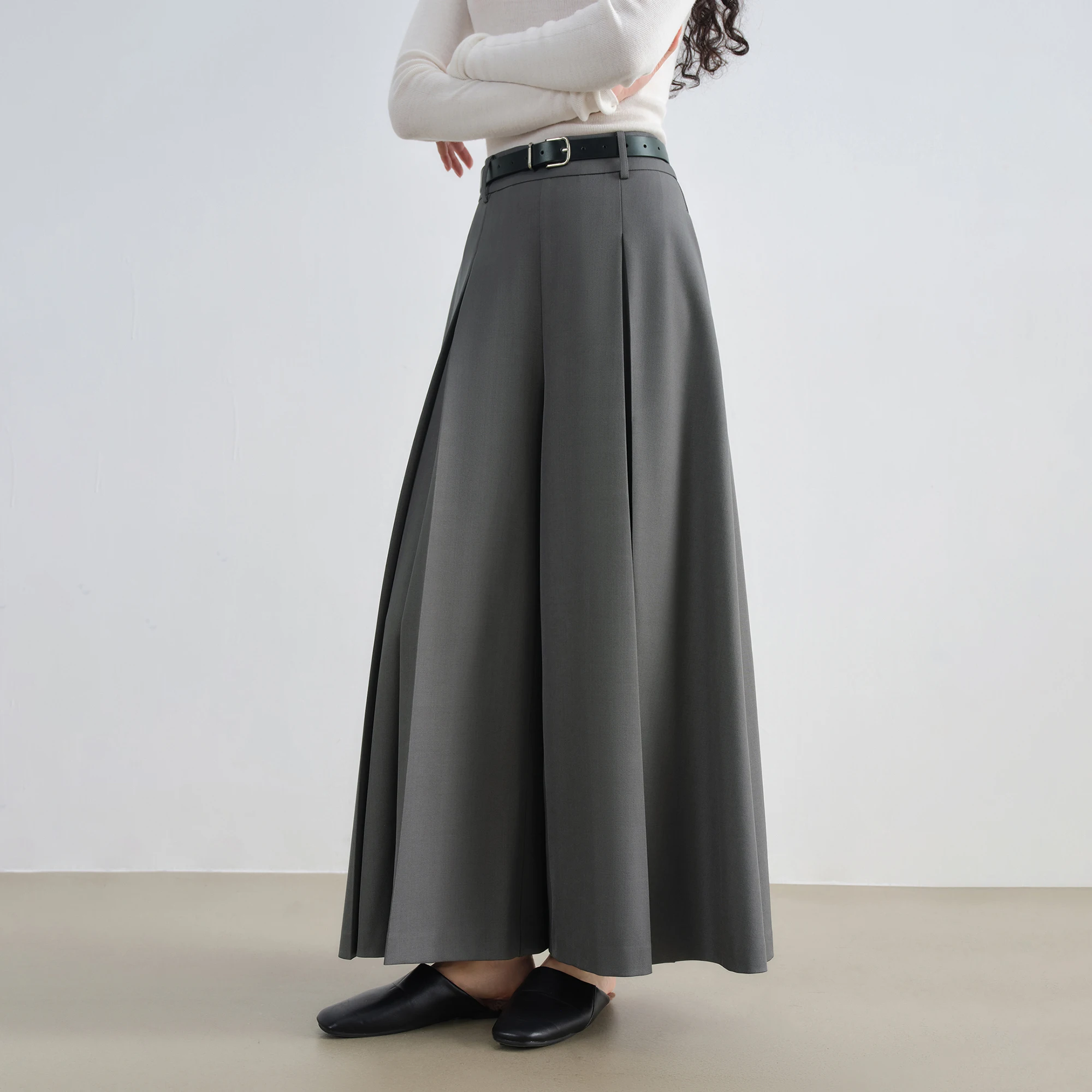 ZIQIAO Gray Airy Long Skirt Pants Women 2025 Autumn New Wide-leg Pants Drape Casual Pants 25ZQ93119