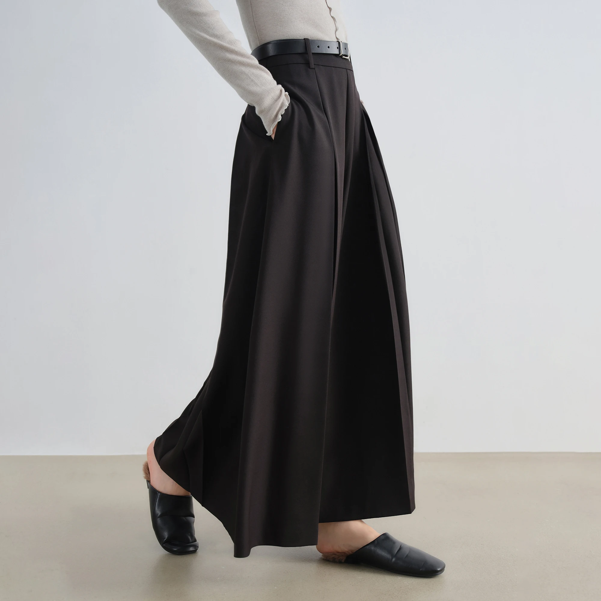 ZIQIAO Gray Airy Long Skirt Pants Women 2025 Autumn New Wide-leg Pants Drape Casual Pants 25ZQ93119