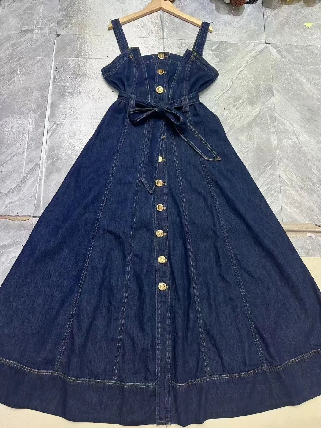 High Quality Autumn Women's Sleeveless Denim Causal Fitted Bodice Dress with Twin Belt Loops