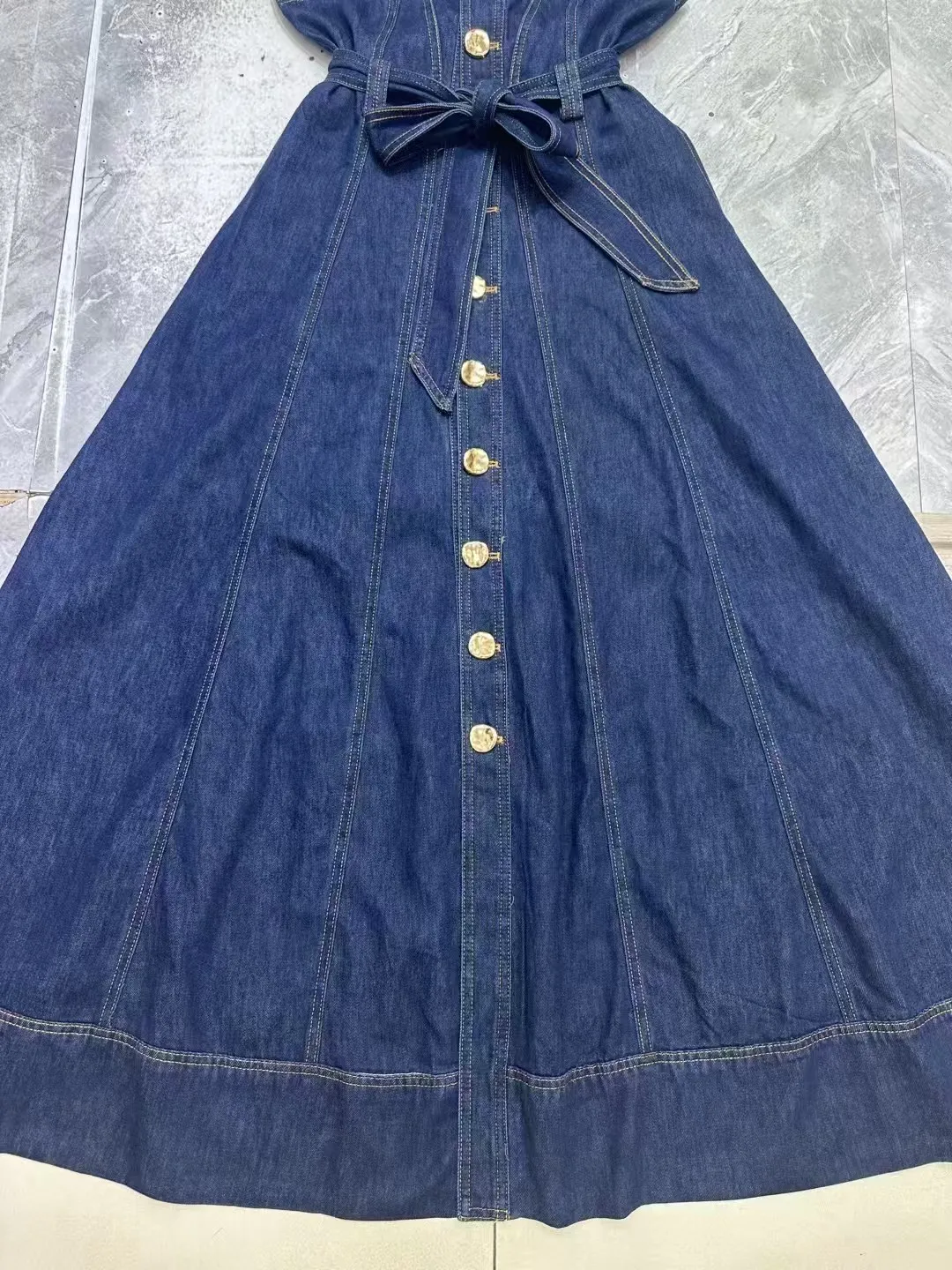 High Quality Autumn Women's Sleeveless Denim Causal Fitted Bodice Dress with Twin Belt Loops