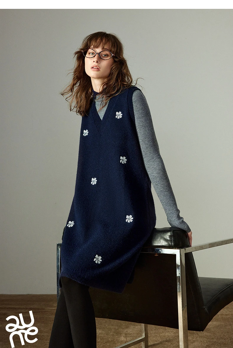 TOYOUTH Women Dresses 2025 Winter New Sleeveless Tank Dress Arctic Fleece Embroidered V-neck Knitted Dress