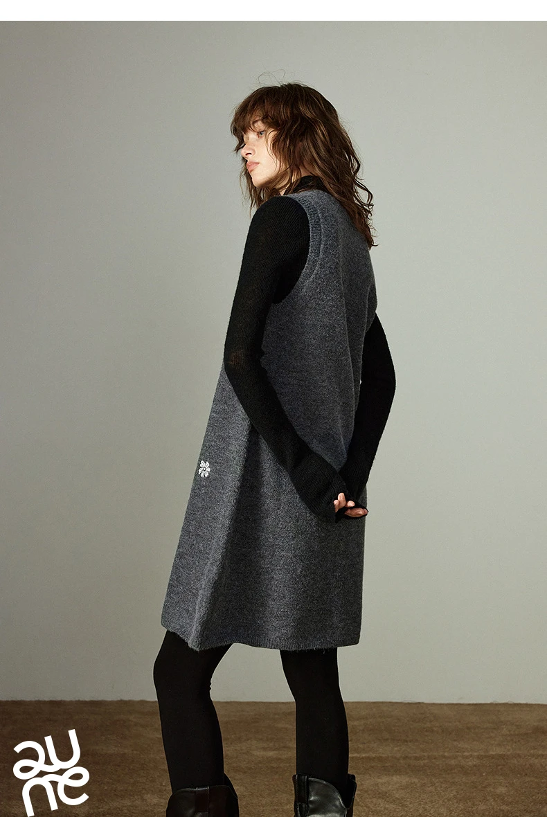 TOYOUTH Women Dresses 2025 Winter New Sleeveless Tank Dress Arctic Fleece Embroidered V-neck Knitted Dress