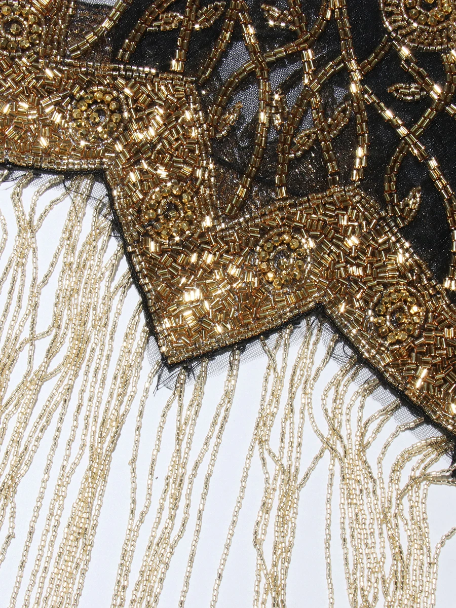 TWOTWINSTYLE Chic Formal Ceremonies Gold Fringe Cape for Women Stand Collar Luxury Beading Decoration for Red Carpet Gala Events