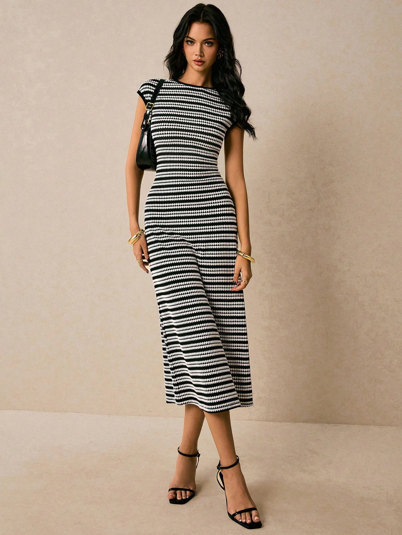 Elegant Sleeveless Knit Women's Long Dress with Round Neck and Color - Blocked Stripes for Fashionable and Casual Wear