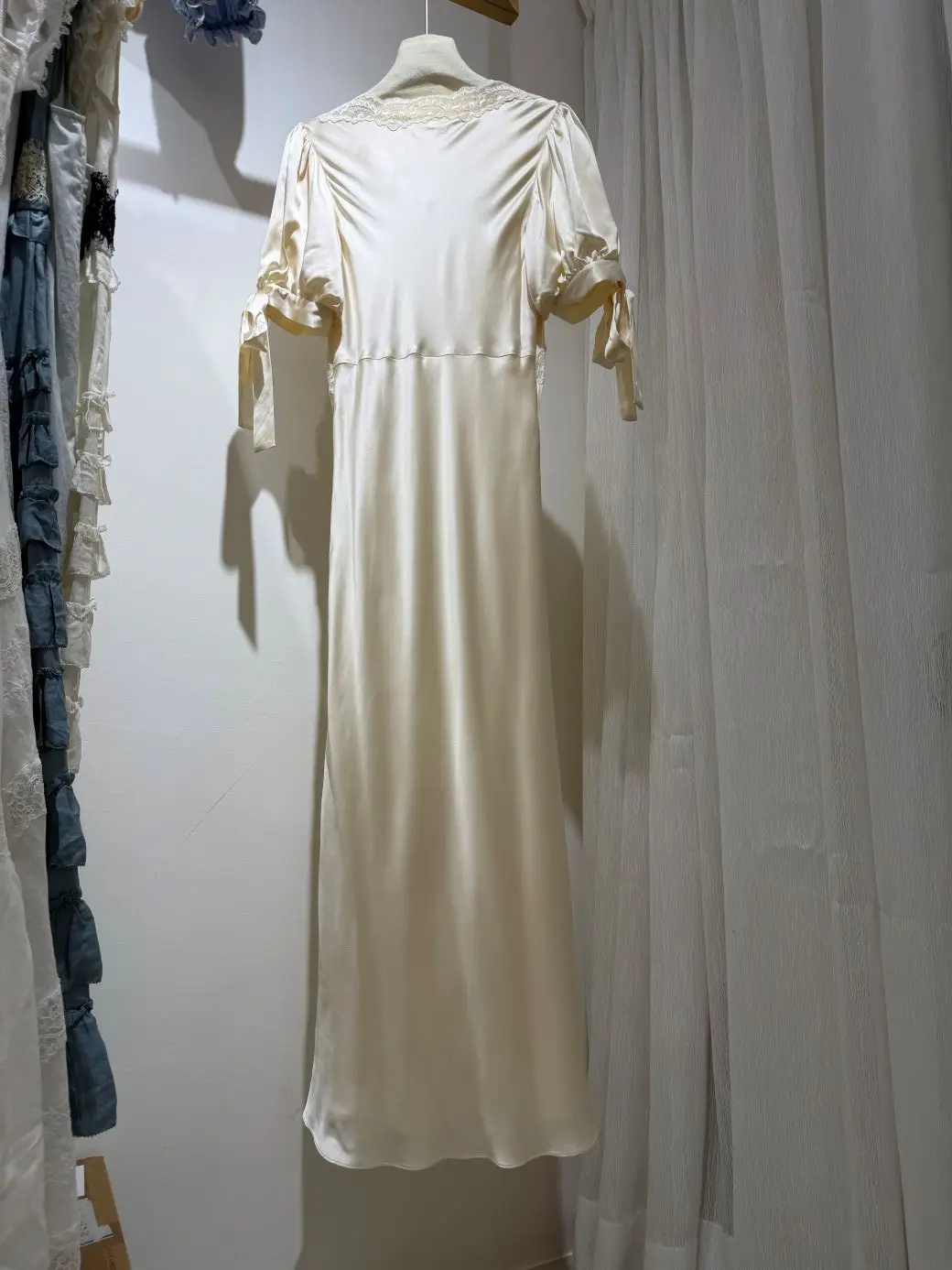 100% Silk Women's Satin Midi Dress Lace Embroidery Patchwork V-Neck Ribbon Short Sleeve High Waist Elegant Ladies Robe