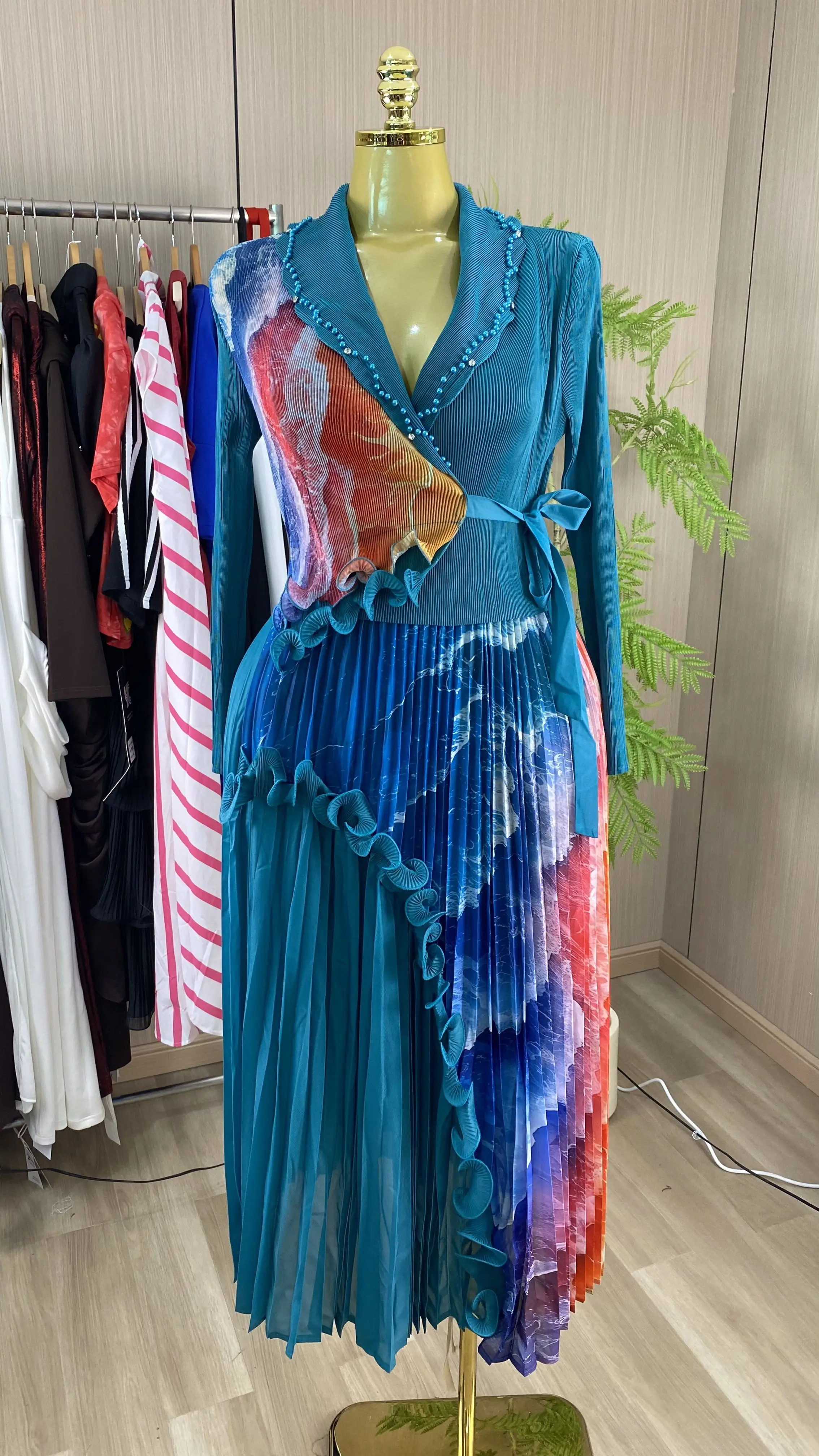 Elegant Retro Collar Beaded Anti-Static Printed Pleated Polyester Dress-GZXX905