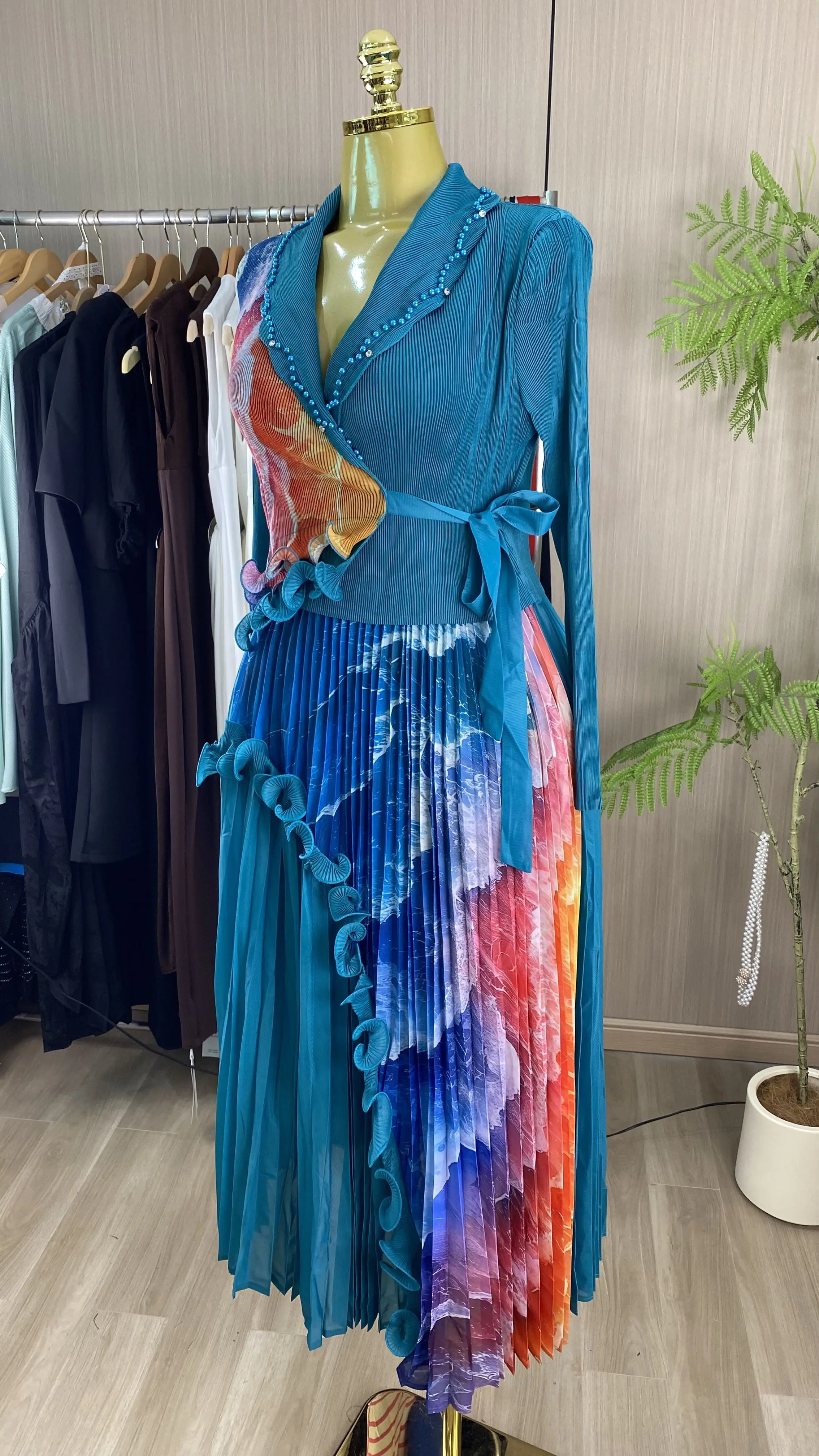 Elegant Retro Collar Beaded Anti-Static Printed Pleated Polyester Dress-GZXX905