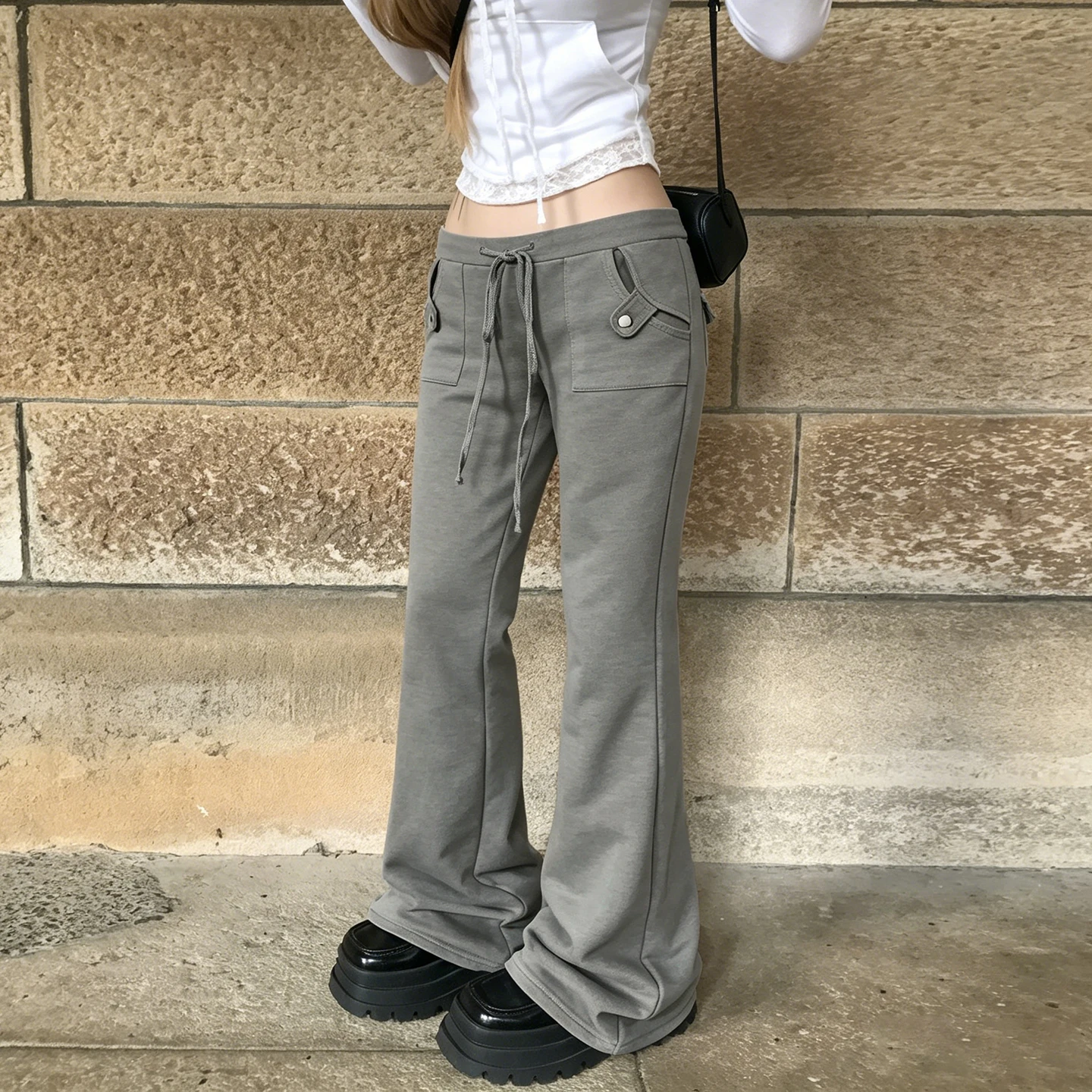 Women Y2K Low Waist Flare Sweatpants Grey Baggy Wide Leg Jogger Pants Drawstring High Street Casual Pocket Sweatpants Fashion