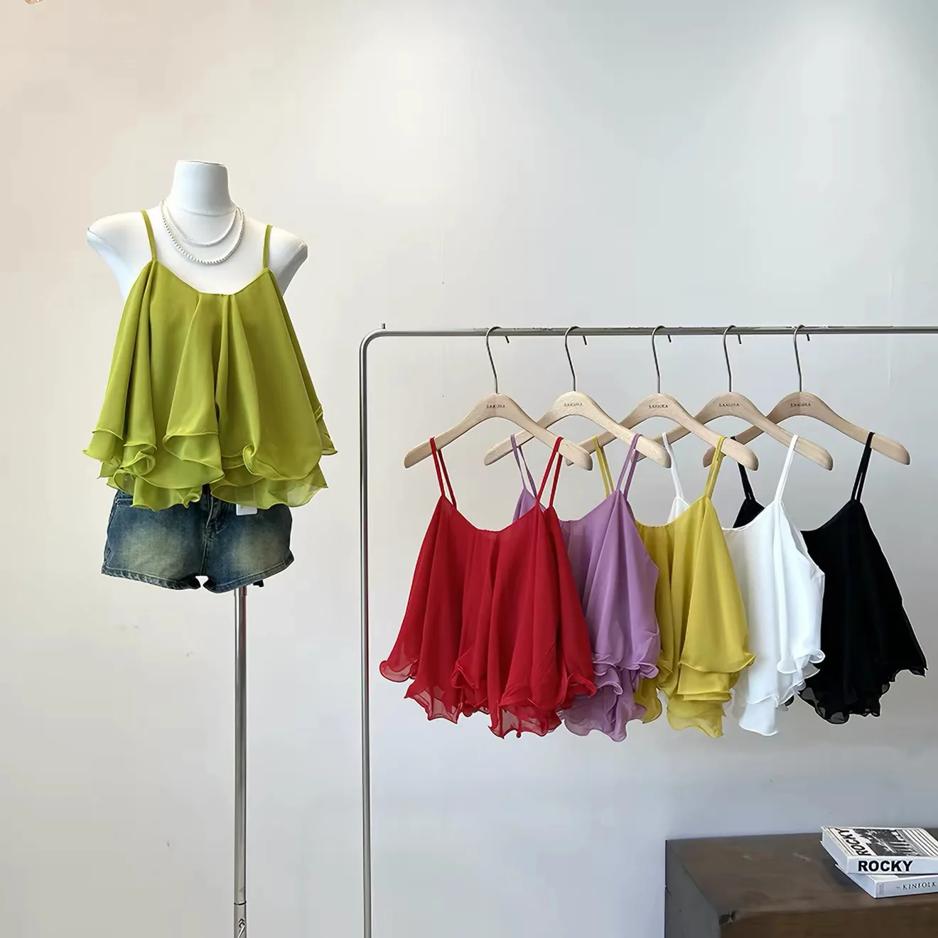 Korean Fashion Lightweight Chiffon Spaghetti Strap Crop Top Women's Summer Ruffled Flowy Cami Casual Daily Party Tanks