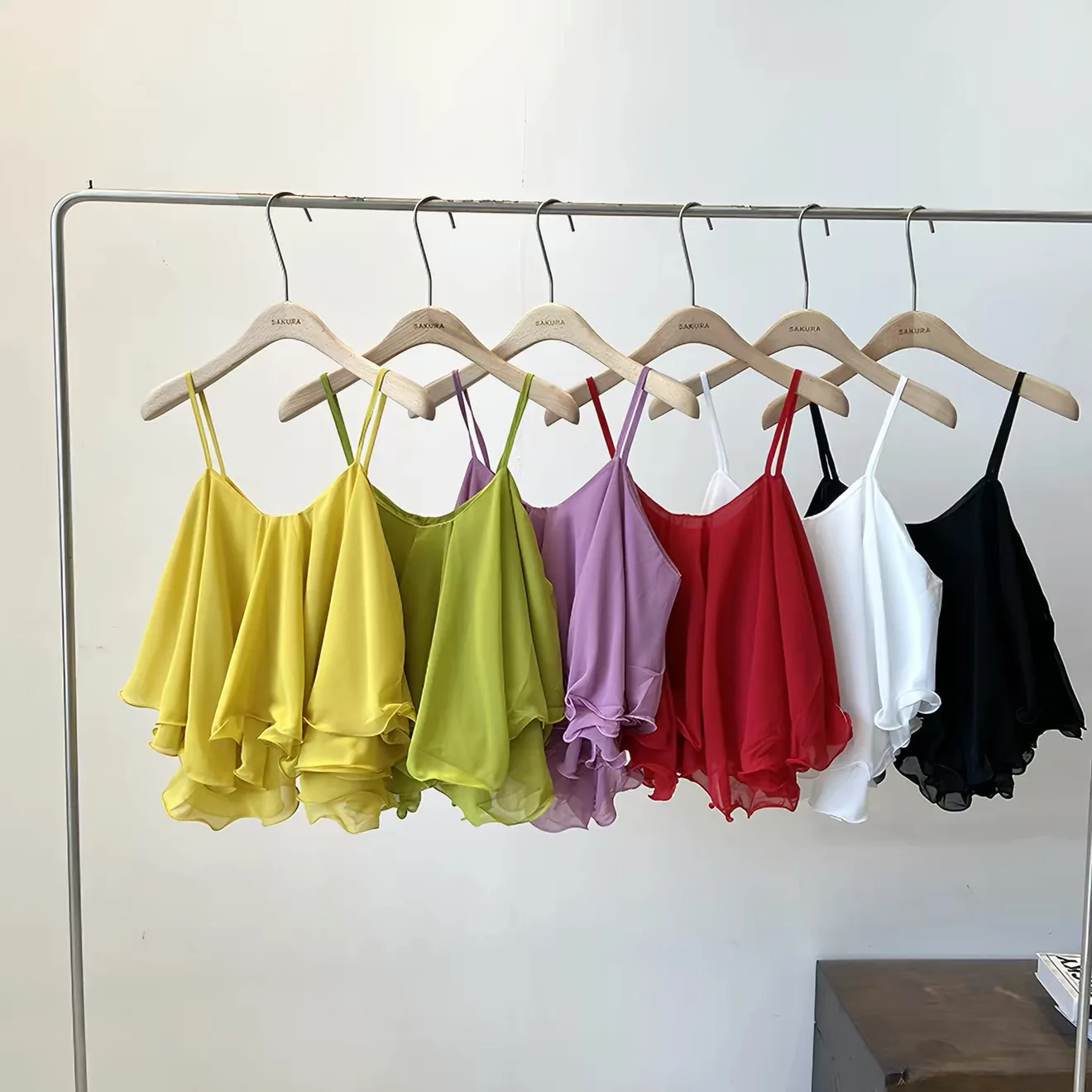 Korean Fashion Lightweight Chiffon Spaghetti Strap Crop Top Women's Summer Ruffled Flowy Cami Casual Daily Party Tanks