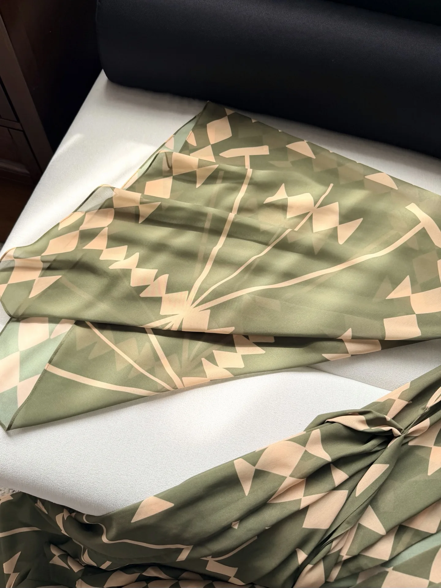 Classic waist slimming geometric pattern printed cloak jacket elastic waist straight leg pants elegant vacation women's set