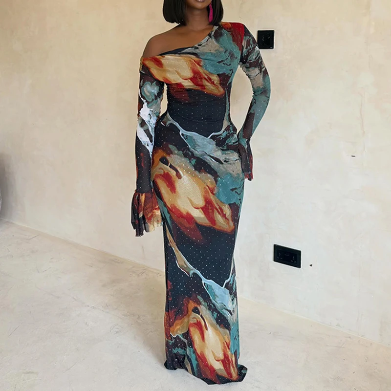 Chic Color Blocked Irregular Hug Hip Dress Fashion Print Off Shoulder Banquet Dress Elegant Slant Collar Long Sleeved Slim Dress