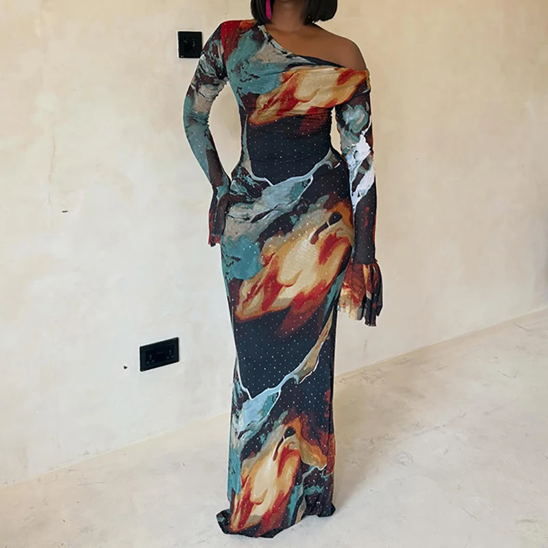 Chic Color Blocked Irregular Hug Hip Dress Fashion Print Off Shoulder Banquet Dress Elegant Slant Collar Long Sleeved Slim Dress