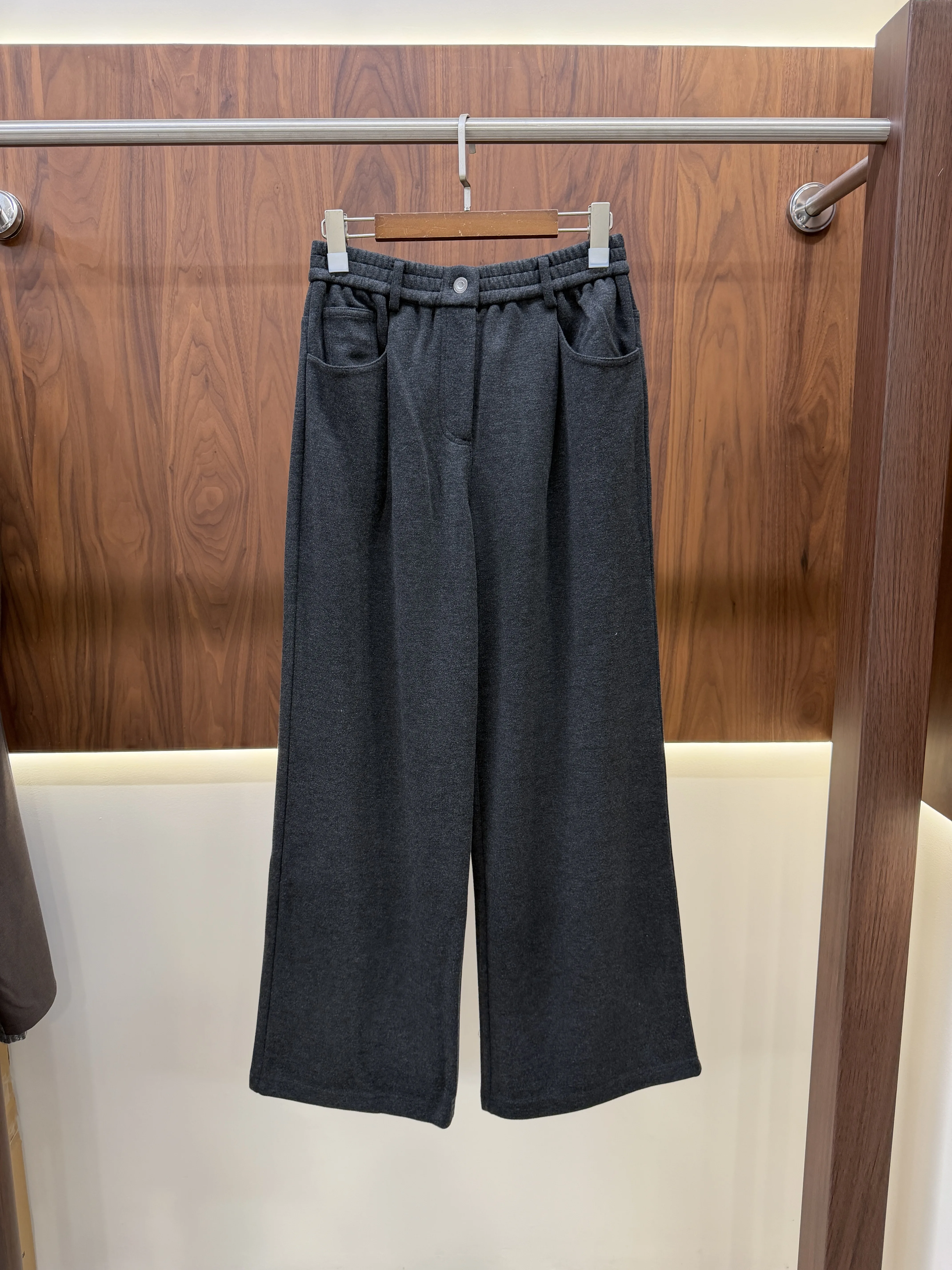 2026 Autumn Women's Sweatshirt Set for : Mock-Neck Pullover and Wide-Leg Pants
