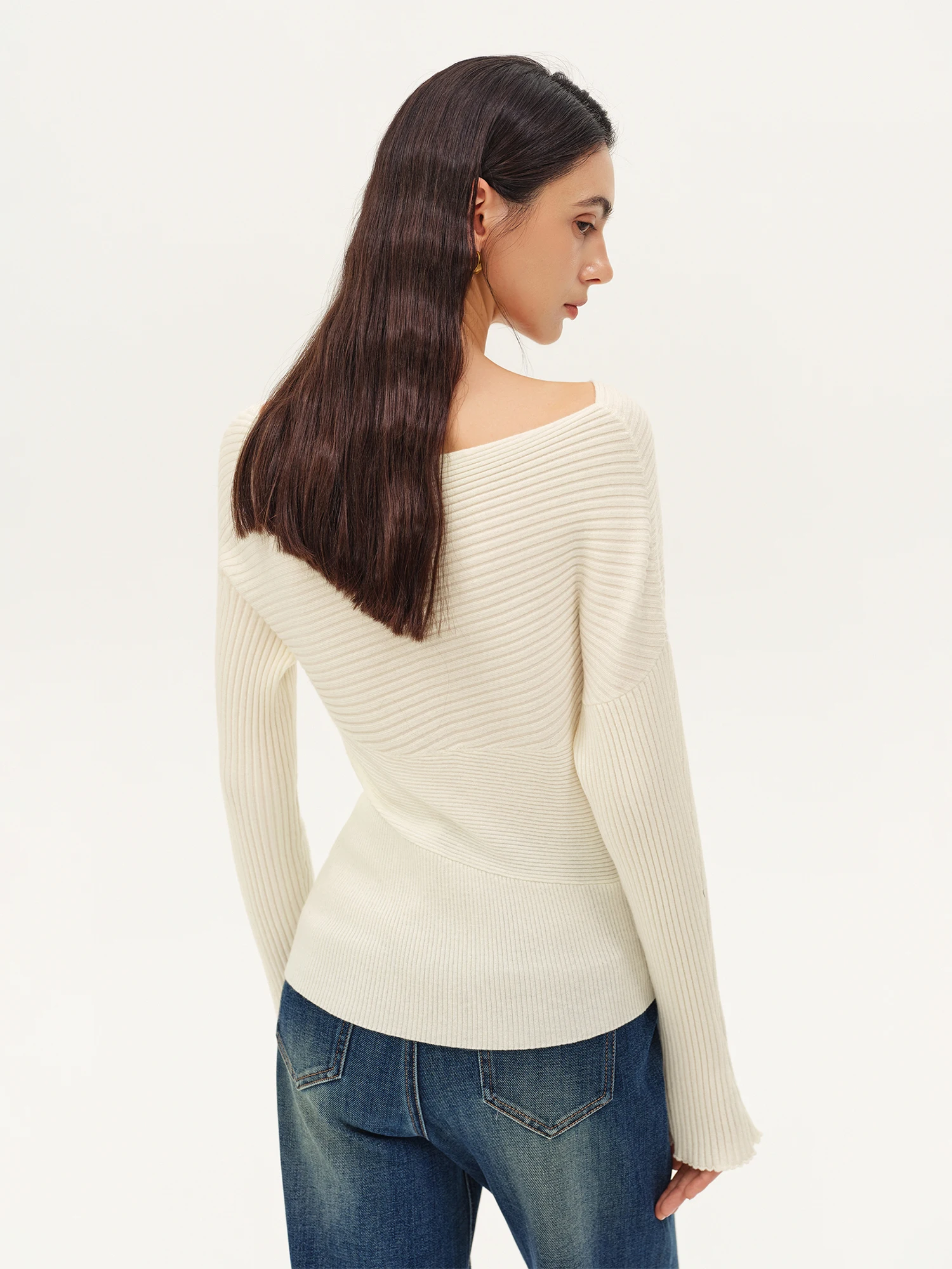 ZIQIAO Women's 2026 Autumn New Style Off-Shoulder Wool Knit Sweater Slimming Waist Long Sleeve Basics Simple Solid