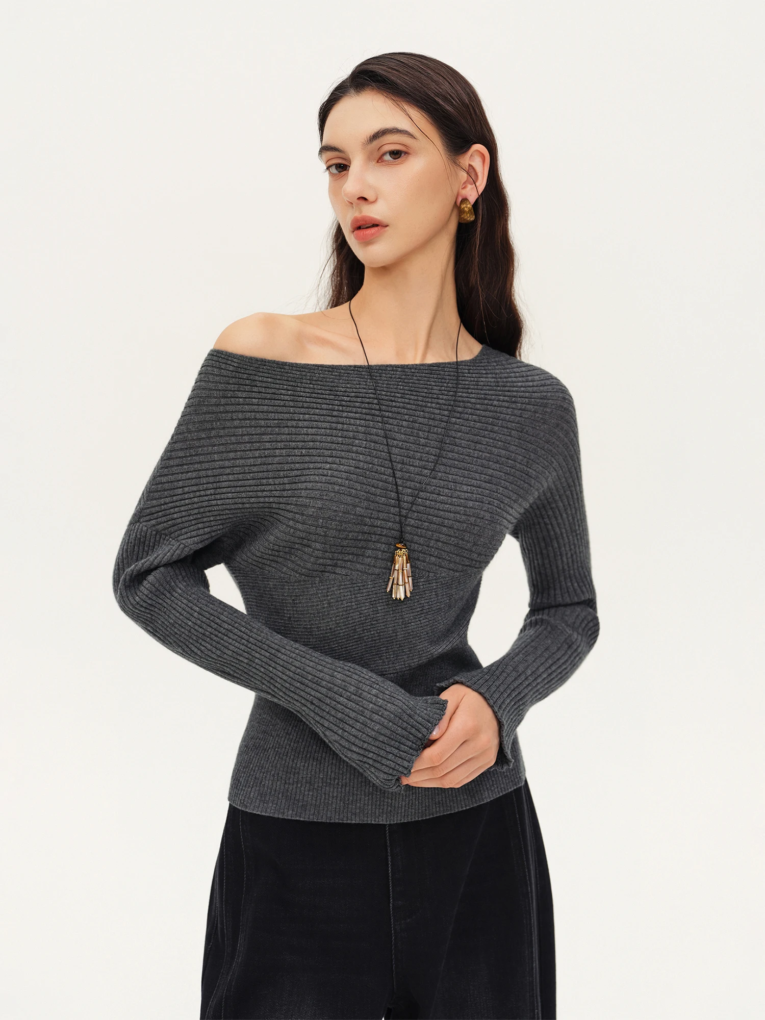 ZIQIAO Women's 2026 Autumn New Style Off-Shoulder Wool Knit Sweater Slimming Waist Long Sleeve Basics Simple Solid