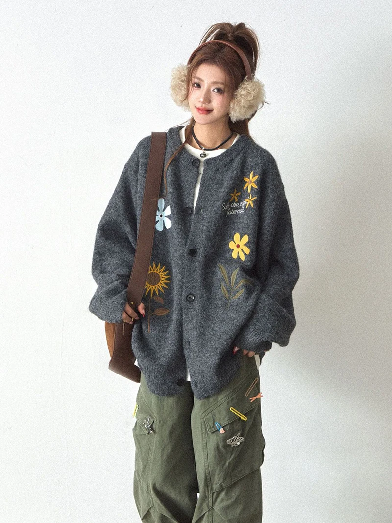Women Cute Floral Print Cardigan Oversized Knit Sweater Button Down Crew Neck Streetwear Loose Winter Casual Coat Top