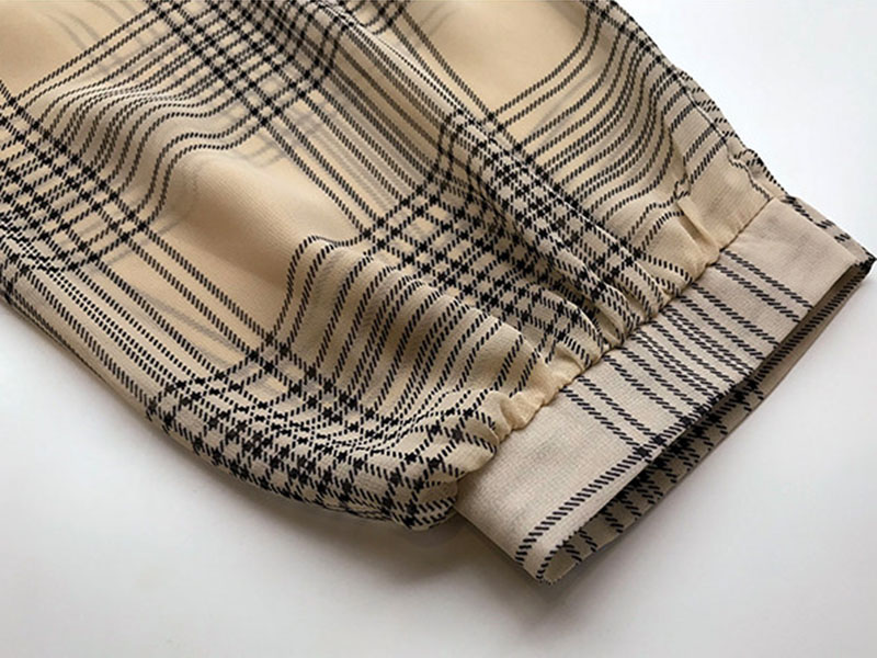 Autumn New Large Size Plaid Blouse Female Vintage Streetwear Loose Thin Out Wear Chiffon Shirts Chic Lantern Sleeve Casual Shirt