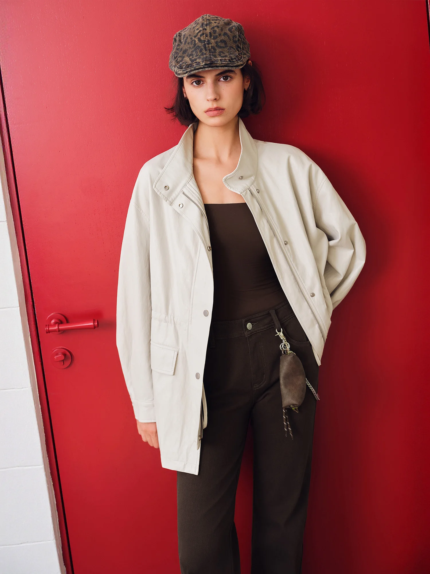 ZIQIAO 2026 Autumn Women White PU Leather Jacket H-Line Stand Collar Waist Cinching Utility Casual Streetwear Outerwear New Coat