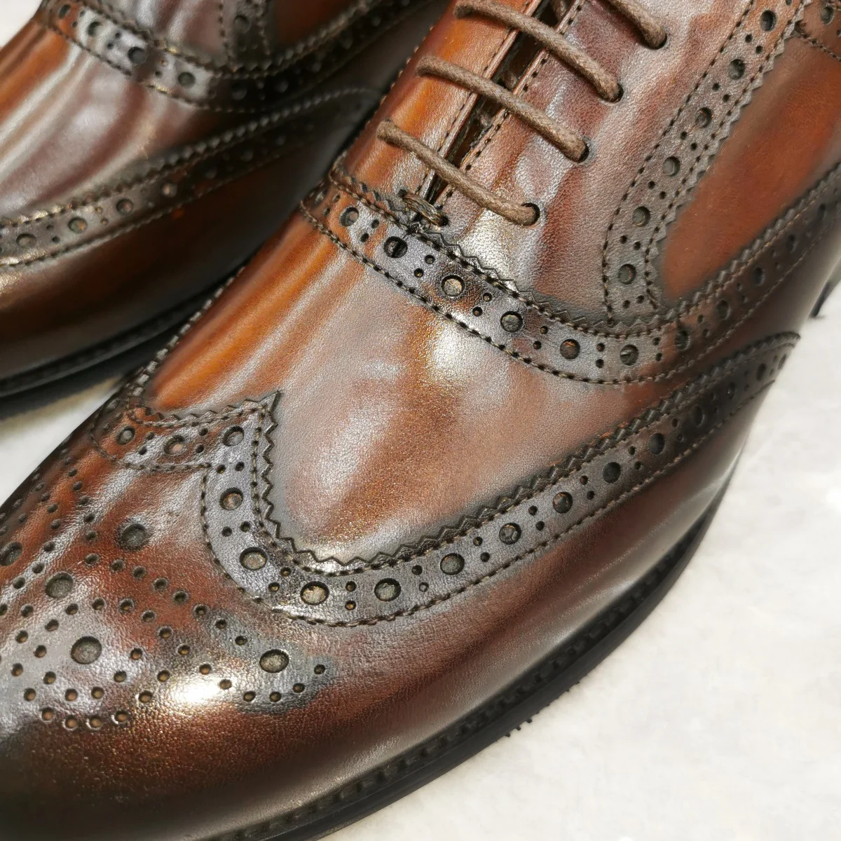 Luxury Men's Dress Shoes Genuine Leather Brogue Wingtip Toe Oxford Black Brown Lace-Up Business Wedding Formal Men Shoes