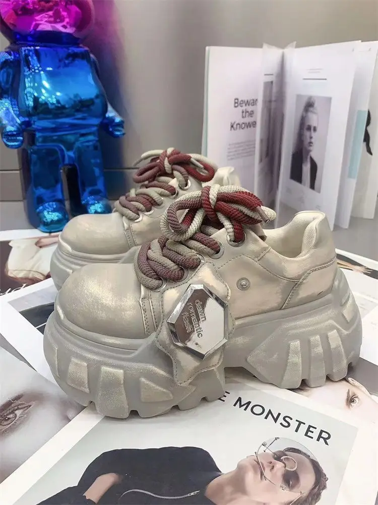 2025 Women Small Man Height Increase New Polished Leather Lace-up Muffin Bottom Thick Sole Low Top Versatile Casual Dad Shoes