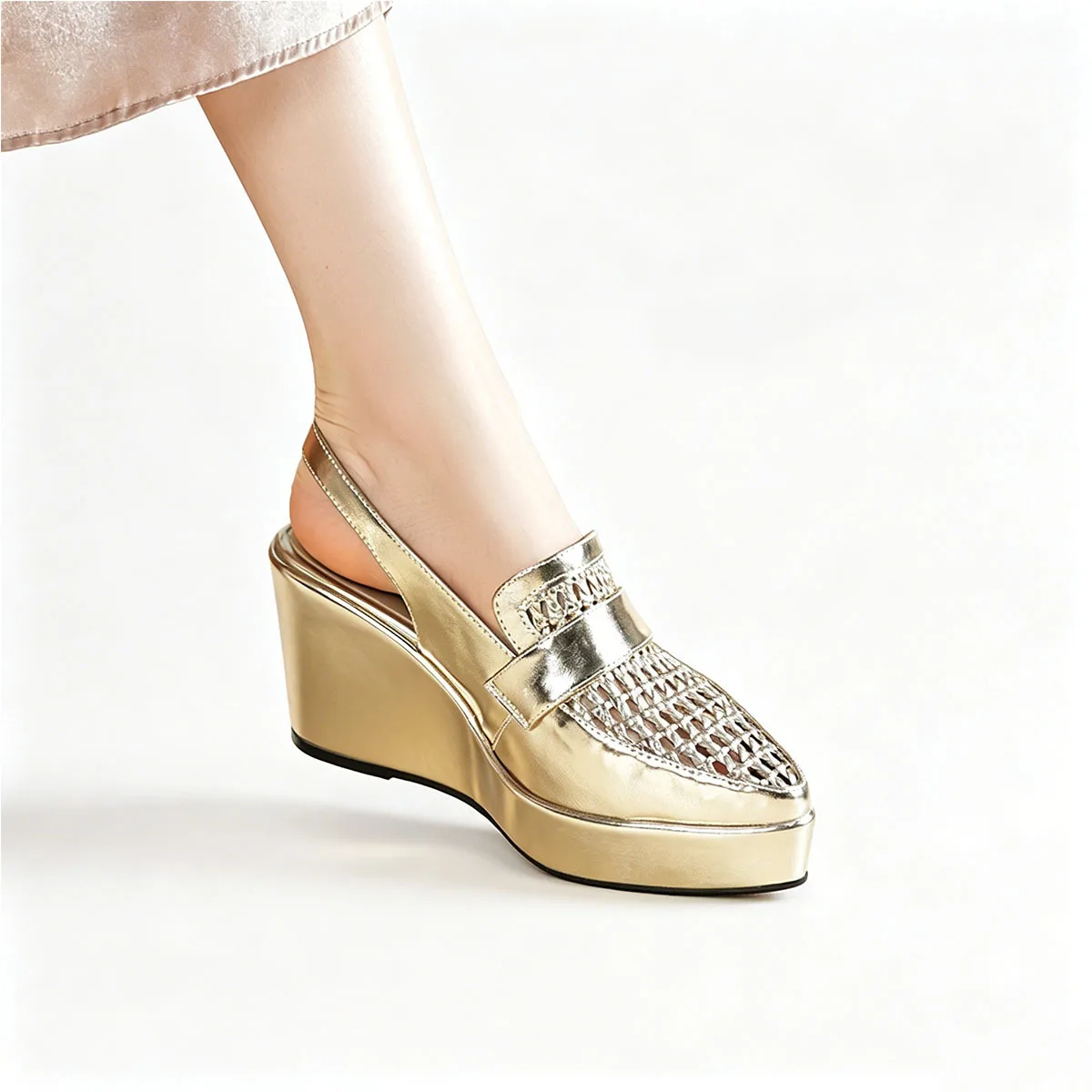 Summer Vacation Style Silver Cowhide Hollow Wedge Sandals Square Head Thick Sole One-Button Sandals Muffin Bottom Beach Shoes