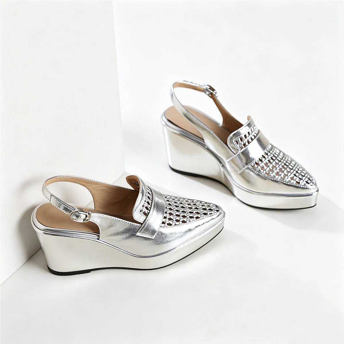 Summer Vacation Style Silver Cowhide Hollow Wedge Sandals Square Head Thick Sole One-Button Sandals Muffin Bottom Beach Shoes