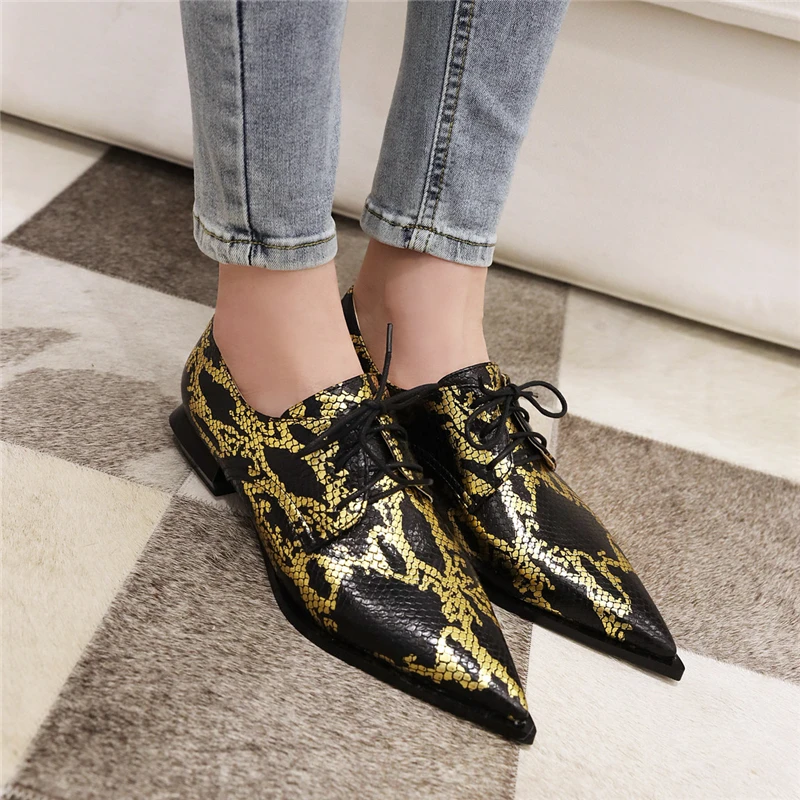 Snake Print Women Loafers Shoes Casual Low Heels Fashion Lace-up Boat Shoes Lady Sexy Pointed Snake EURO Style Oxford Shoes