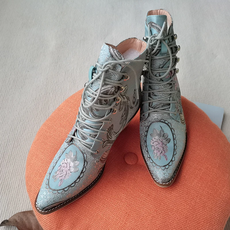 Women ankle boots plus size 23-26.5cm women shoes Chinese style embroidered flowers blue boots Flower women boots 4 colors