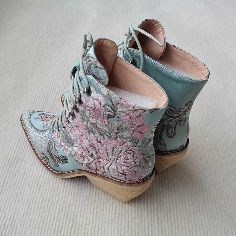 Women ankle boots plus size 23-26.5cm women shoes Chinese style embroidered flowers blue boots Flower women boots 4 colors