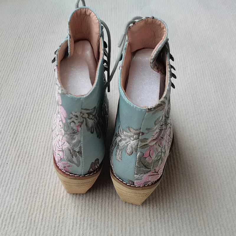 Women ankle boots plus size 23-26.5cm women shoes Chinese style embroidered flowers blue boots Flower women boots 4 colors