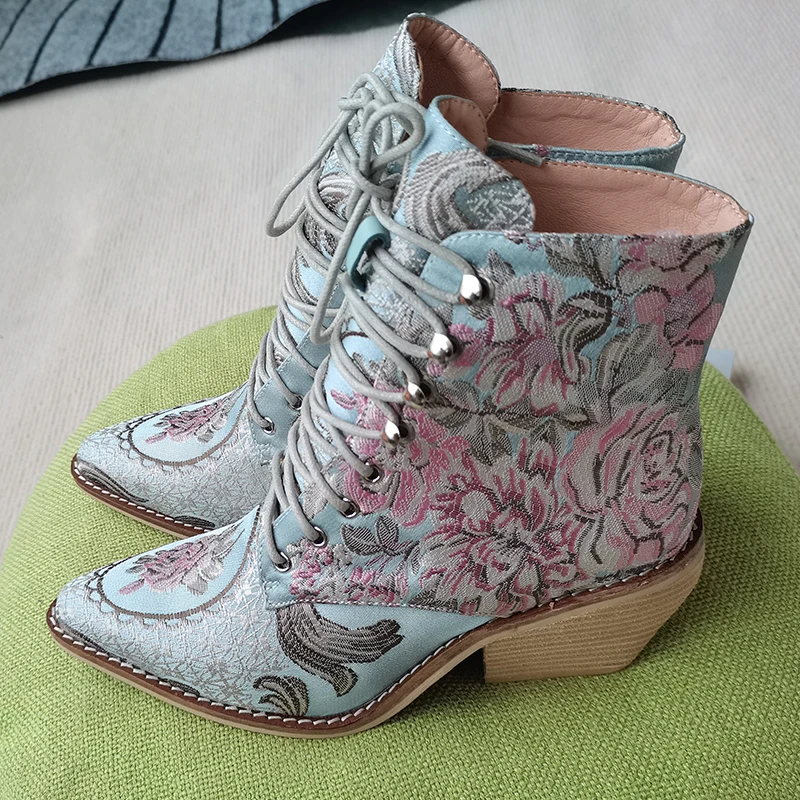 Women ankle boots plus size 23-26.5cm women shoes Chinese style embroidered flowers blue boots Flower women boots 4 colors