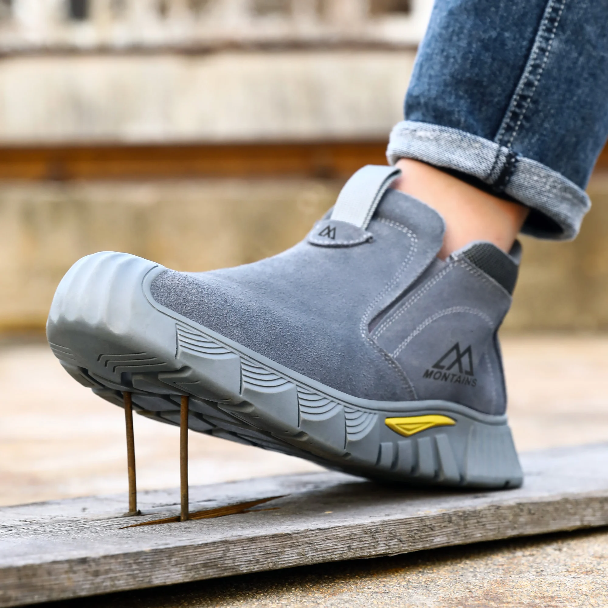 All Season Industrial Safety Shoes for Men Women Steel Toe Sneakers with Impact Resistant Steel Toe Cap Lightweight Comfortable Design for Construction Work Wear Resistant Durable for Daily Labor Full Sizes Perfect Labor Day Gift for Workers