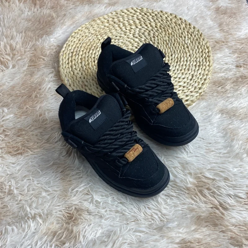 All black thick rope shoelaces, bread shoes, niche design, thick soled casual board shoes, dark series trendy skateboarding shoe