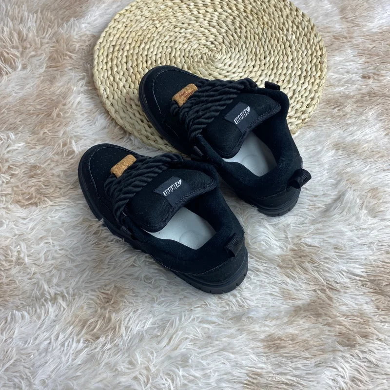All black thick rope shoelaces, bread shoes, niche design, thick soled casual board shoes, dark series trendy skateboarding shoe