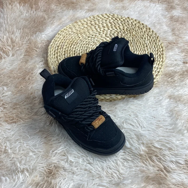 All black thick rope shoelaces, bread shoes, niche design, thick soled casual board shoes, dark series trendy skateboarding shoe