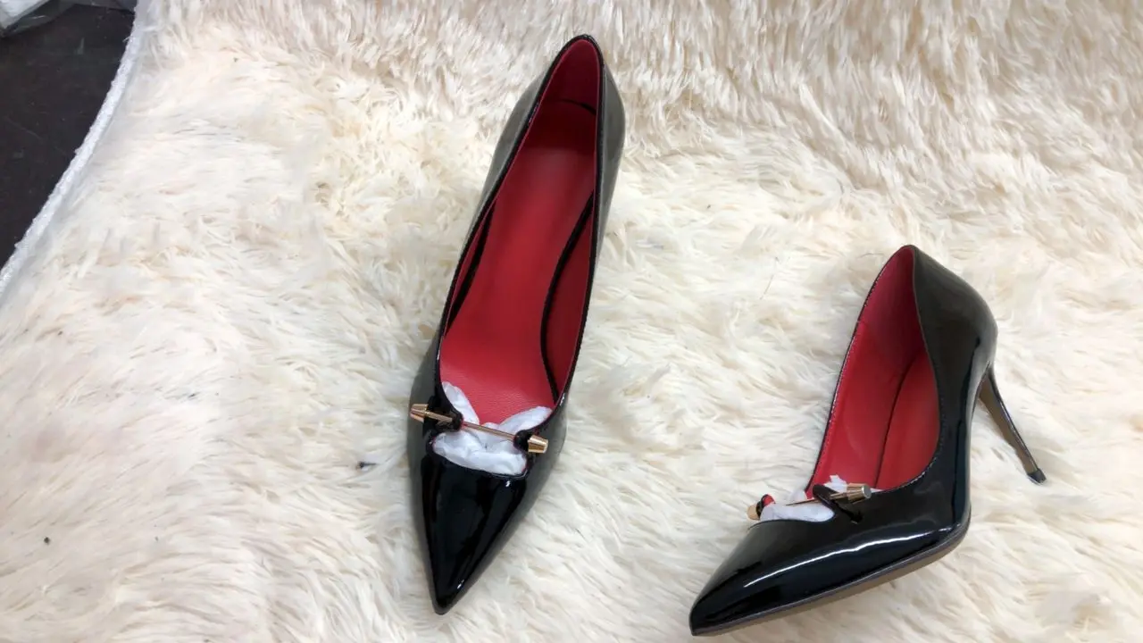 V-Cut Stiletto Heels Shallow Women's Pumps Pink Satin Platform Peep Toe Pumps Summer 2026 New Evening Dress Shoes Luxury Solid