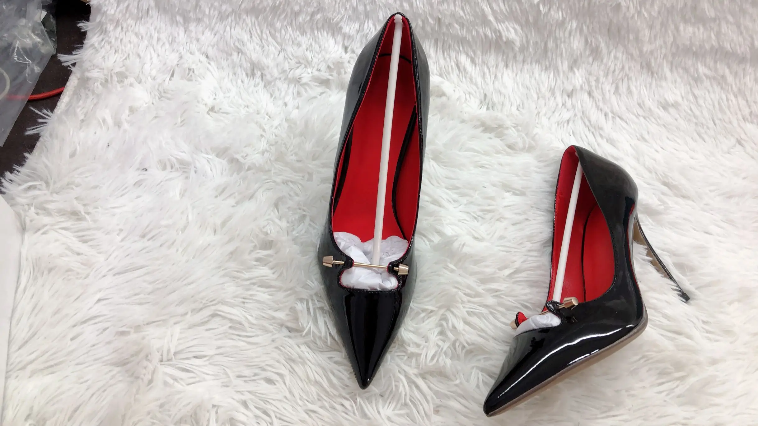 V-Cut Stiletto Heels Shallow Women's Pumps Pink Satin Platform Peep Toe Pumps Summer 2026 New Evening Dress Shoes Luxury Solid