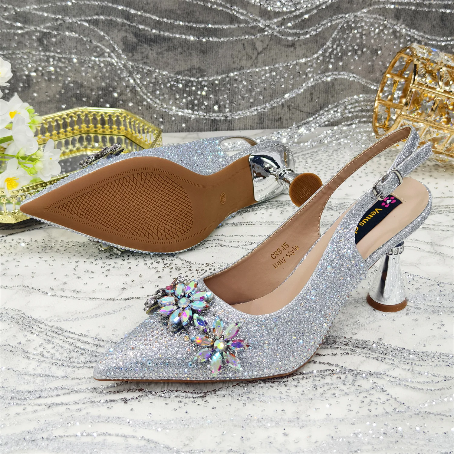 2025 Pointed Toe High Heels Shoes and Bags Set With Rhinestone for Women Wedding Party Elegant Luxury Fashion in Sky Blue