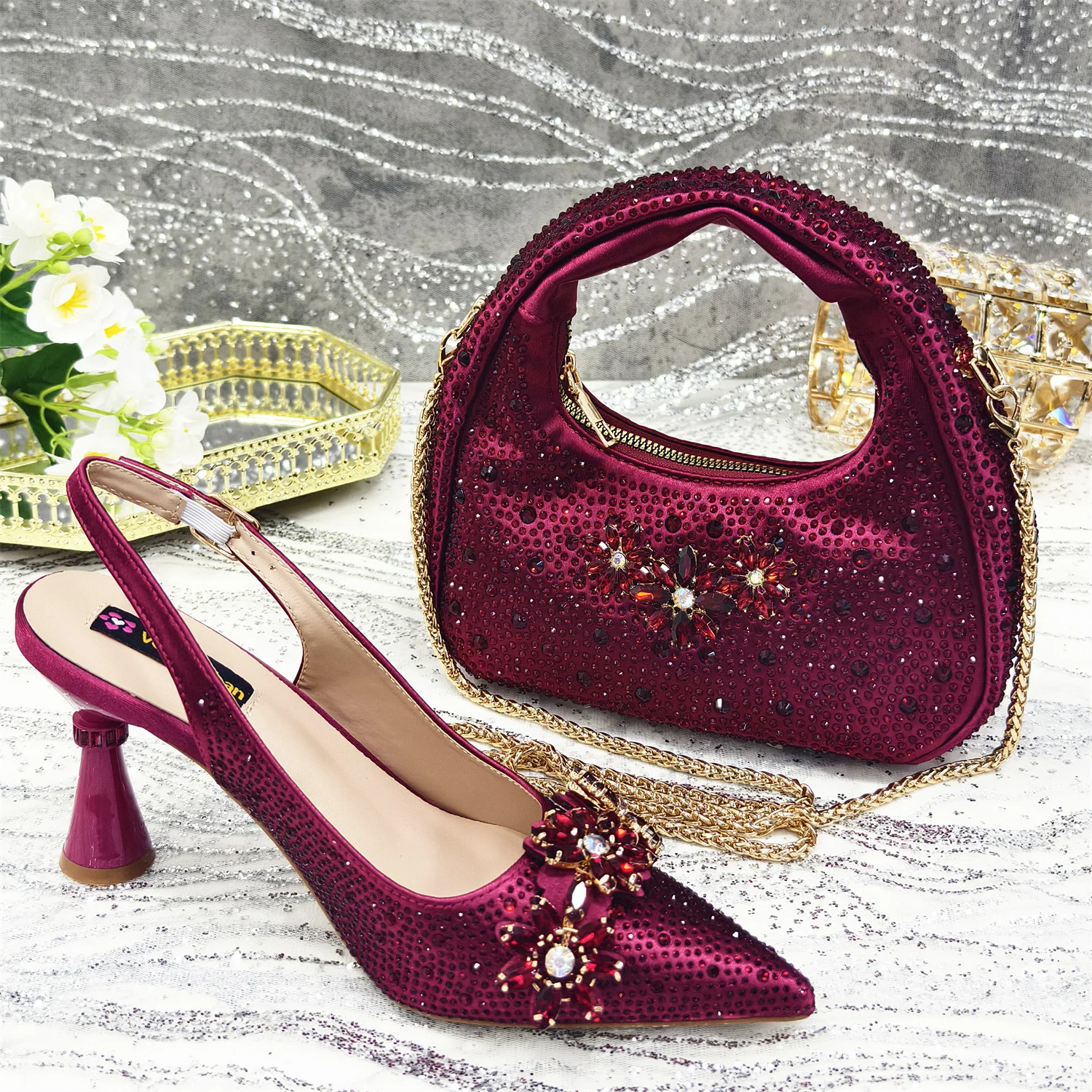 2025 Pointed Toe High Heels Shoes and Bags Set With Rhinestone for Women Wedding Party Elegant Luxury Fashion in Sky Blue