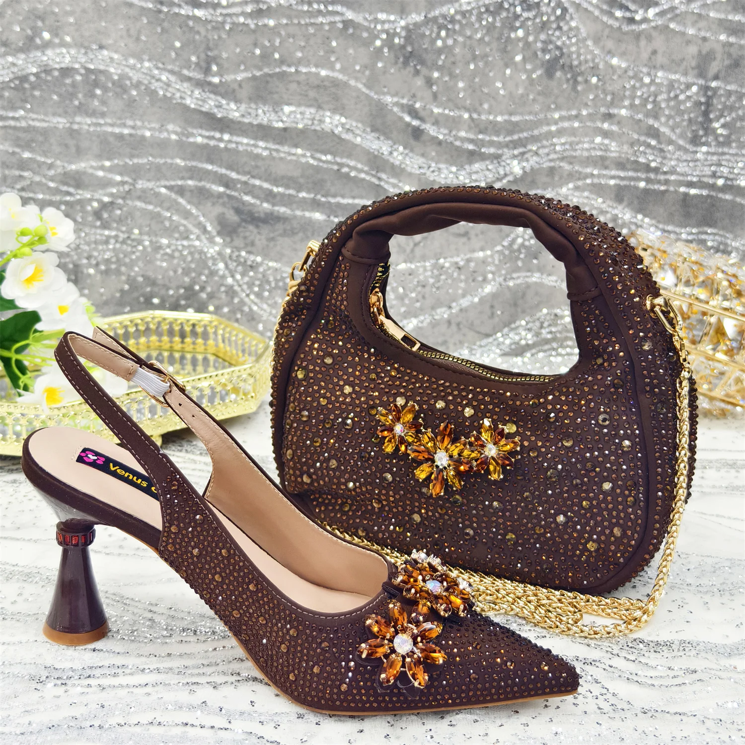 2025 Pointed Toe High Heels Shoes and Bags Set With Rhinestone for Women Wedding Party Elegant Luxury Fashion in Sky Blue