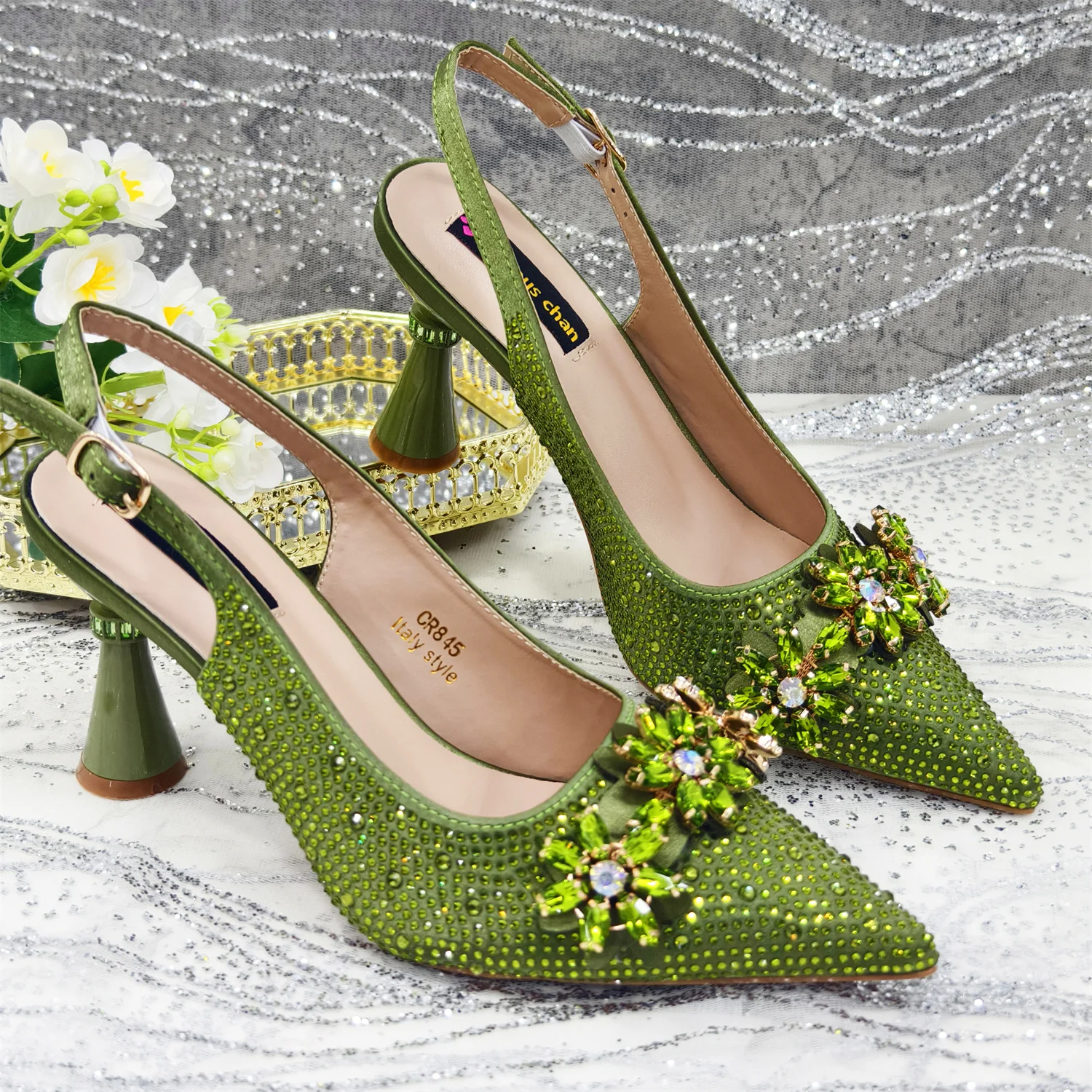 2025 Pointed Toe High Heels Shoes and Bags Set With Rhinestone for Women Wedding Party Elegant Luxury Fashion in Sky Blue