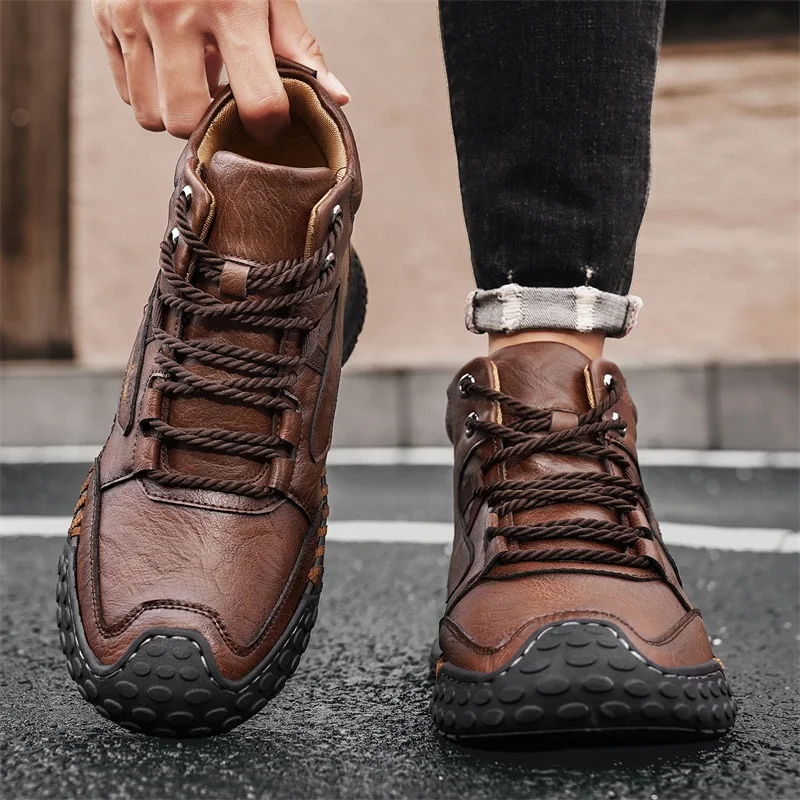 Men's Hand-Stitched Fashion Boots, Retro Lace-Up Mid-High Casual Shoes, Suitable for Spring and Autumn Daily Wear, Outdoor Hiking Boots, Comfortable Large-Size Men's Shoes