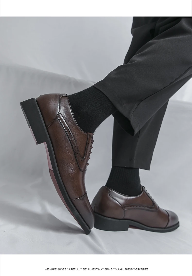 Oxfords Men Shoes Red Sole Fashion Business Casual Party Banquet Daily Retro Carved Lace-up Brogue Dress Shoes