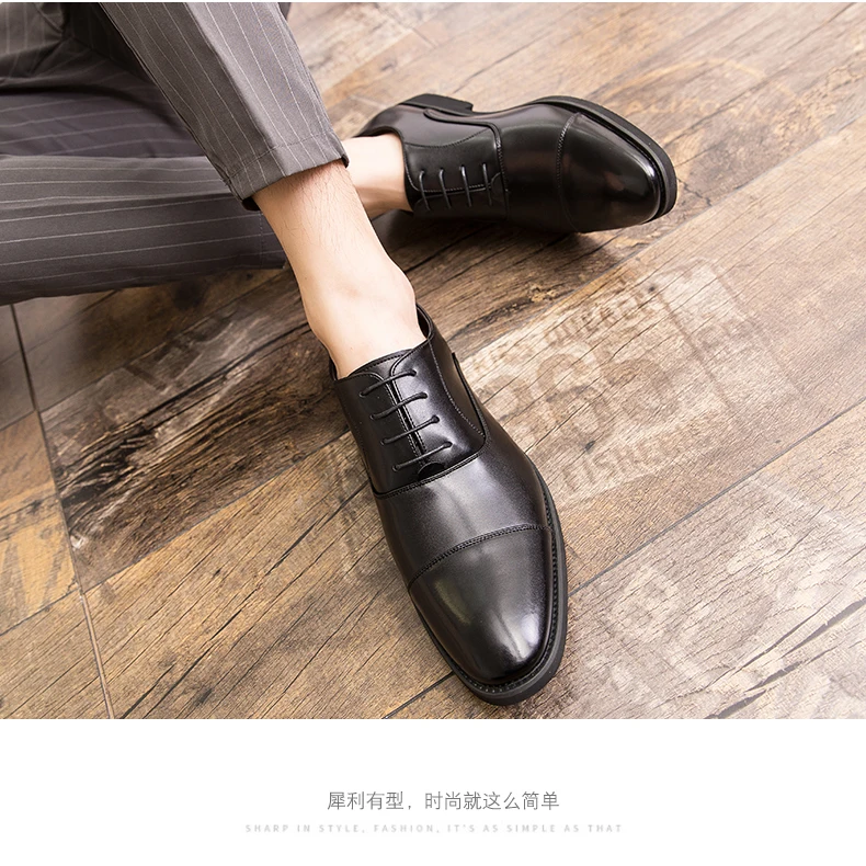 Oxfords Men Shoes Red Sole Fashion Business Casual Party Banquet Daily Retro Carved Lace-up Brogue Dress Shoes