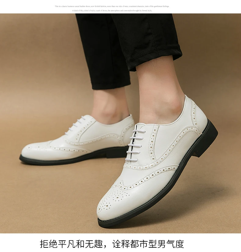 Oxfords Men Shoes Red Sole Fashion Business Casual Party Banquet Daily Retro Carved Lace-up Brogue Dress Shoes
