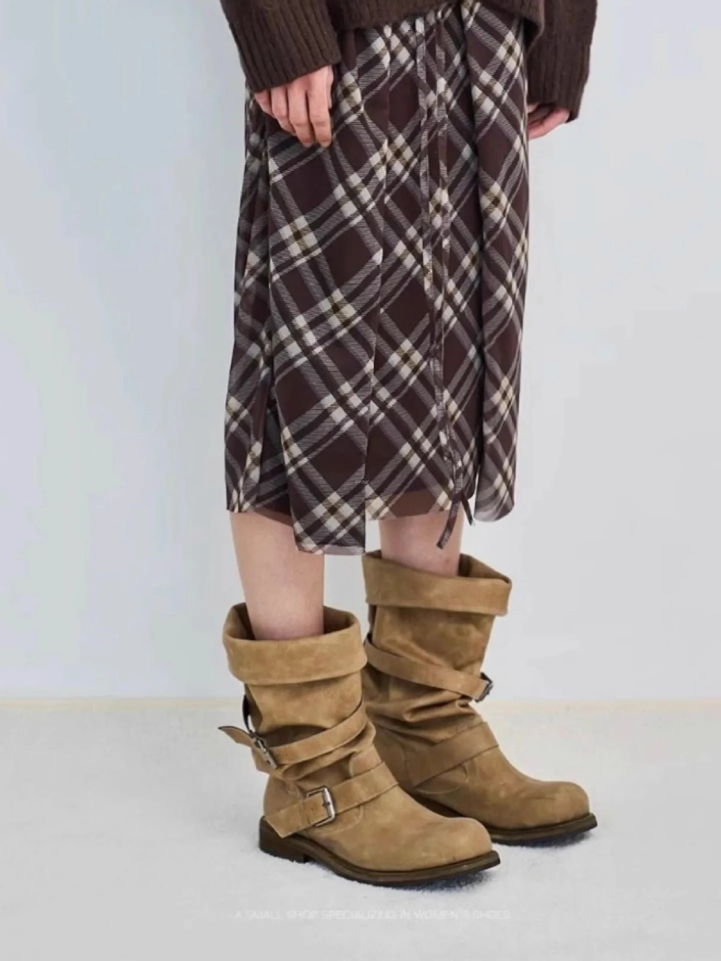Vintage Platform Buckle Stylish Motorcycle Women Square Toe Chunky High Heel Mid-Calf Shoes Retro Biker Boots